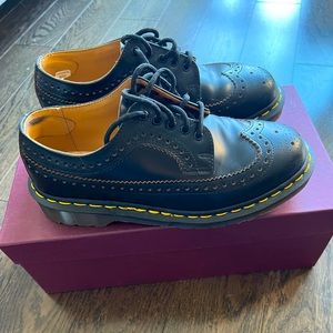DOC MARTENS:// Vintage 3989: size 8